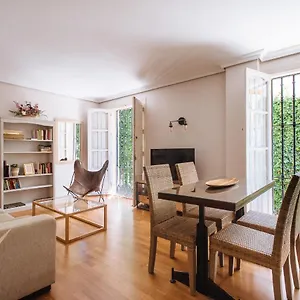 https://comfortable-apartment-in-the-heart-of-seville.es-andalucia.com