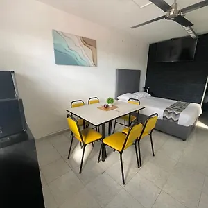 https://departamento-cancun.quintano-roohotels.com